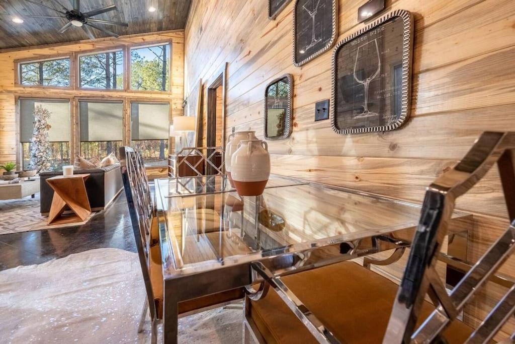 The Blaylock Cabin, 2 King, Hot Tub, Pet Friendly! Broken Bow Exterior photo